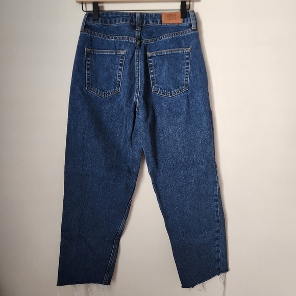 BDG | Pax High Rise Straight Leg Raw Hem Dark Wash Jeans - Size 26 - Picture 6 of 12